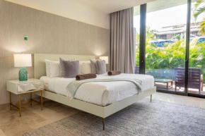 Oceana Luxury Apartment Walk to Beach and Day Club